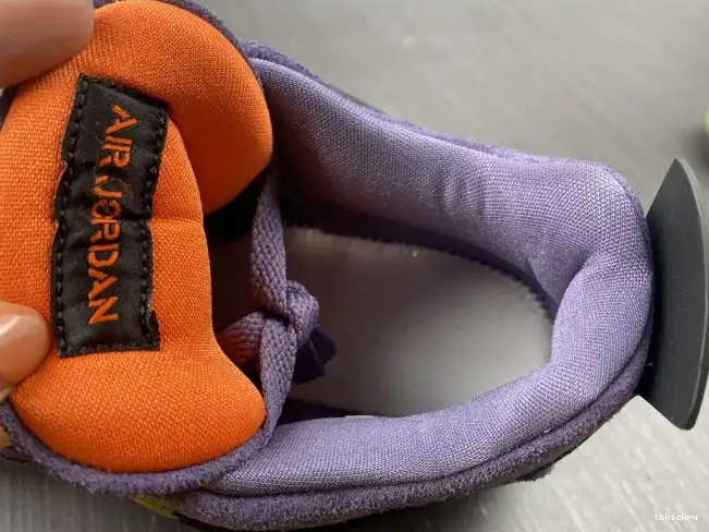 Reps TBkick Jordan WMNS Canyon 4 AQ9129-500 Air Purple 0419